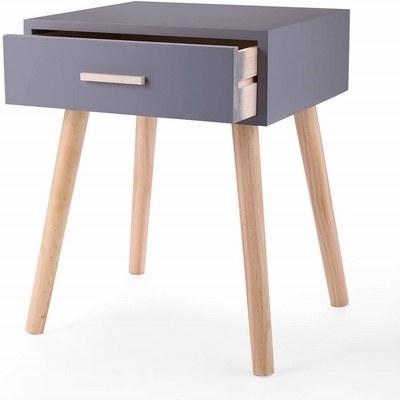 El escandinavo Nightstands del ahorro de espacio montó tamaño compacto de las mesitas de noche