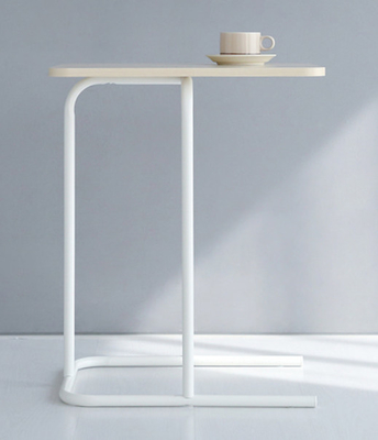 Mesa de centro moderna blanca negra de madera sólida y del metal que jerarquiza las tablas laterales