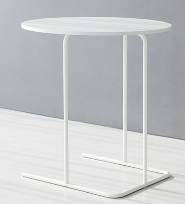 Mesa de centro moderna blanca negra de madera sólida y del metal que jerarquiza las tablas laterales