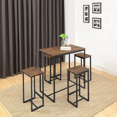 La mesa de comedor y la silla modificadas para requisitos particulares del pino 5pc fijaron final brillante