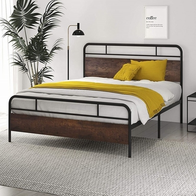 Madera industrial del mdf de la plataforma del capítulo de la cama del arrabio del cortijo para el dormitorio